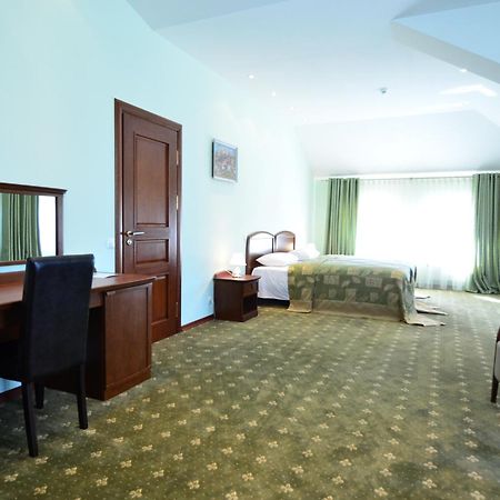 Platinum Hotel تشيسيناو المظهر الخارجي الصورة