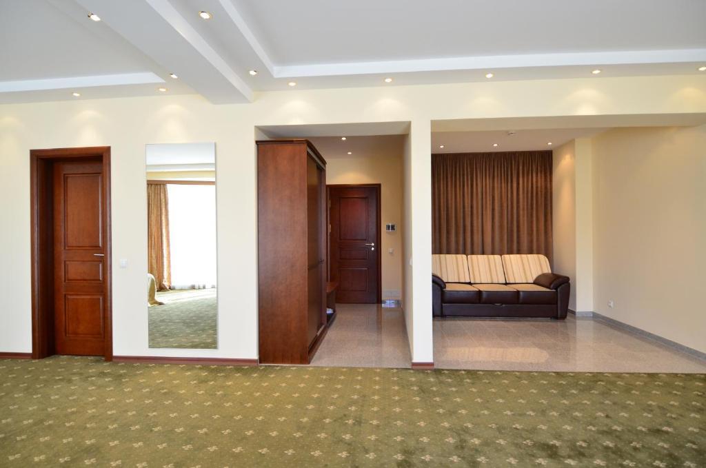 Platinum Hotel تشيسيناو الغرفة الصورة