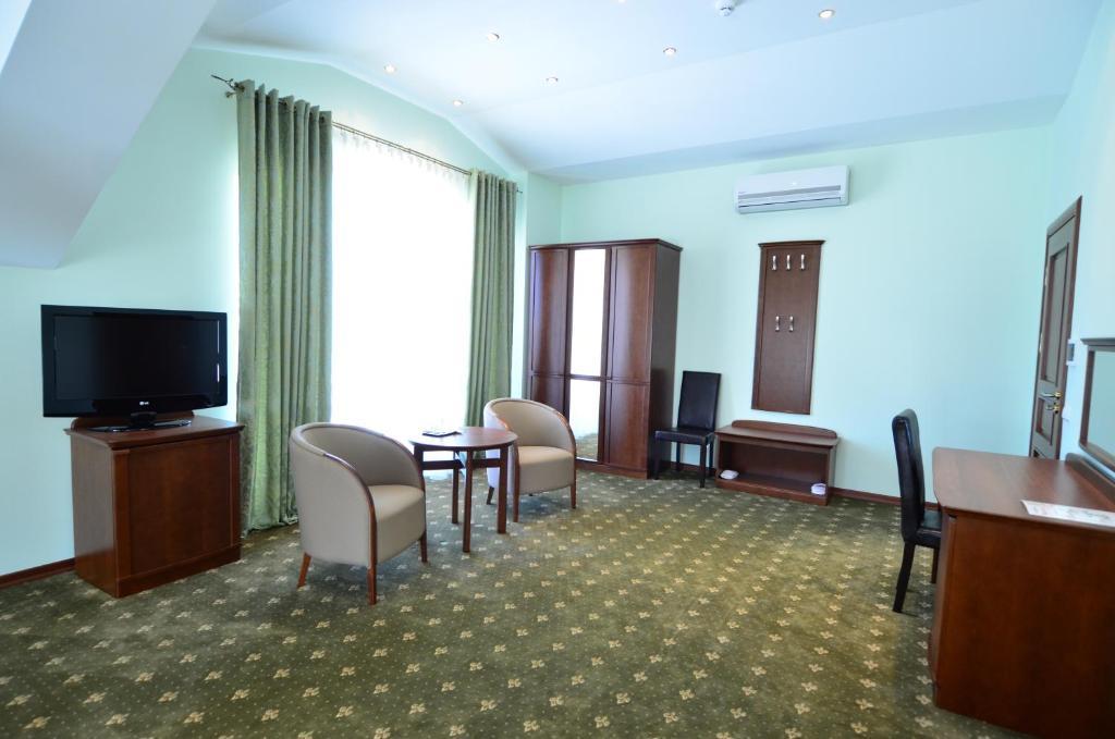 Platinum Hotel تشيسيناو الغرفة الصورة