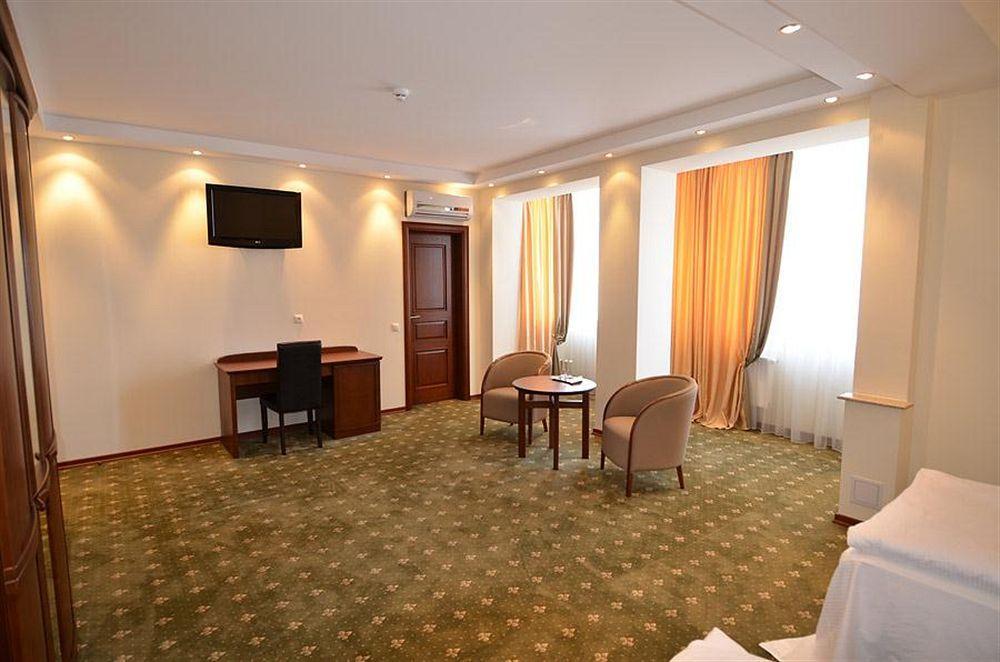 Platinum Hotel تشيسيناو المظهر الخارجي الصورة