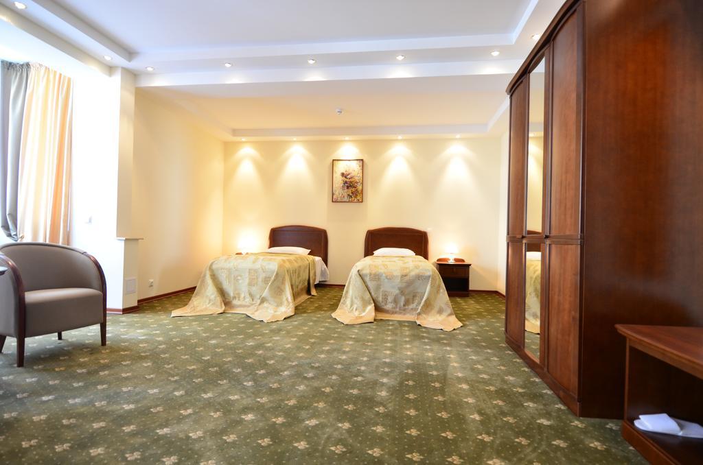 Platinum Hotel تشيسيناو المظهر الخارجي الصورة