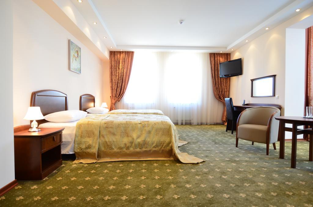 Platinum Hotel تشيسيناو المظهر الخارجي الصورة