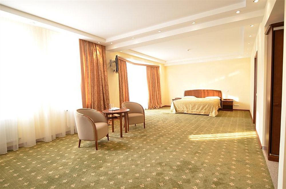 Platinum Hotel تشيسيناو المظهر الخارجي الصورة